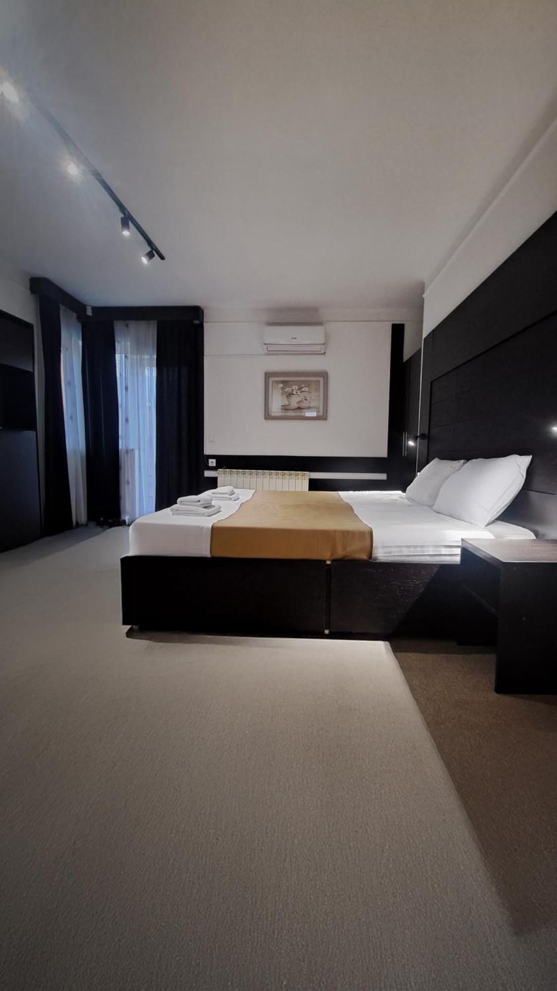 Citadela Suites - Free Parking Сараево Екстериор снимка