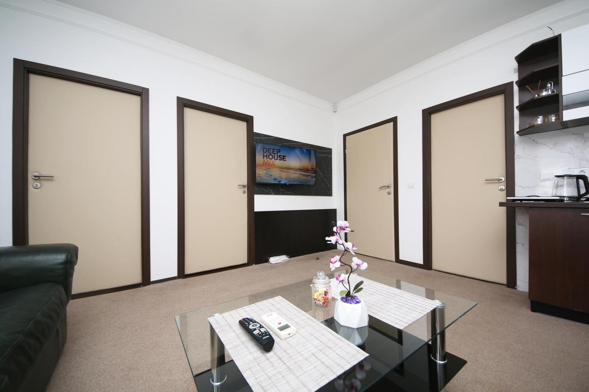 Citadela Suites - Free Parking Сараево Екстериор снимка